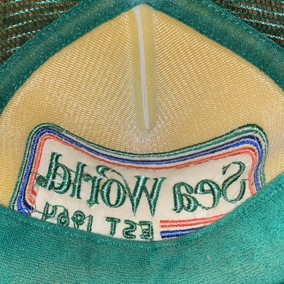 Vintage Sea World Eat 1964 Green and White Trucker Hat - Picture 8 of 12